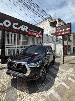 TOYOTA HILUX 2.8 D-4D TURBO DIESEL CD SRX 4X4 AUTOMÁTICO